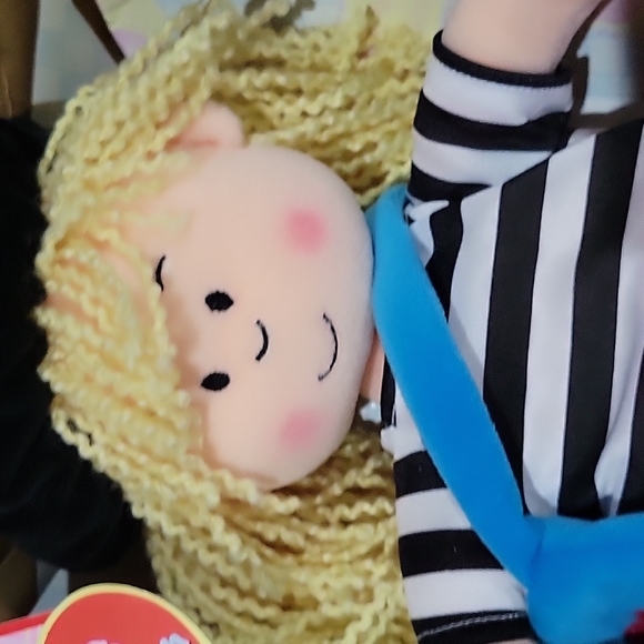 Vintage Language Littles speaking doll plush
JOLIE - Picture 10 of 10